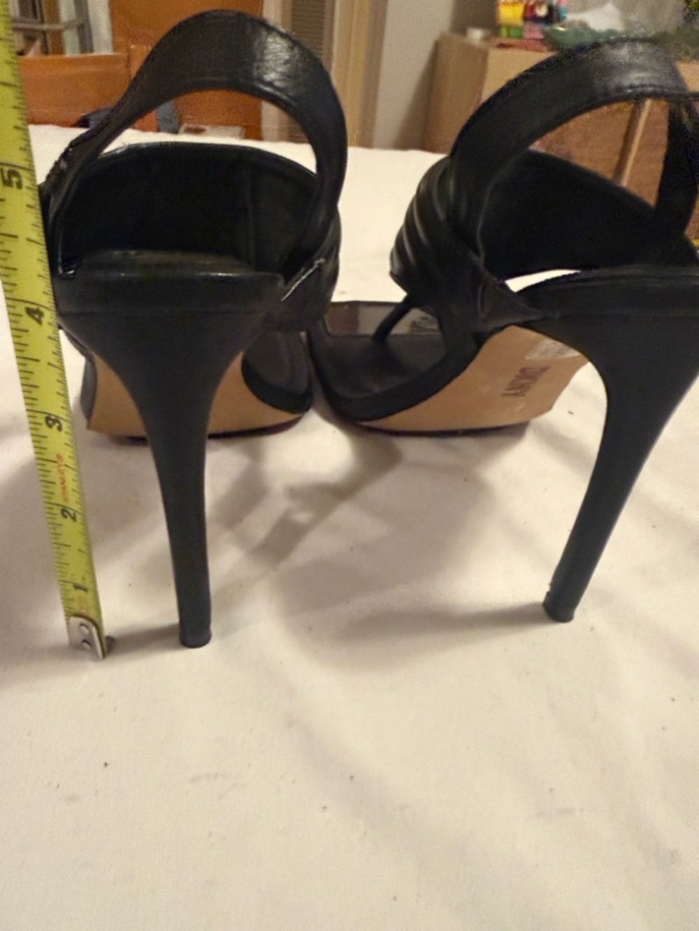 DKNY Ranae slingback sandals featuring quilted leather - Picture 7 of 8